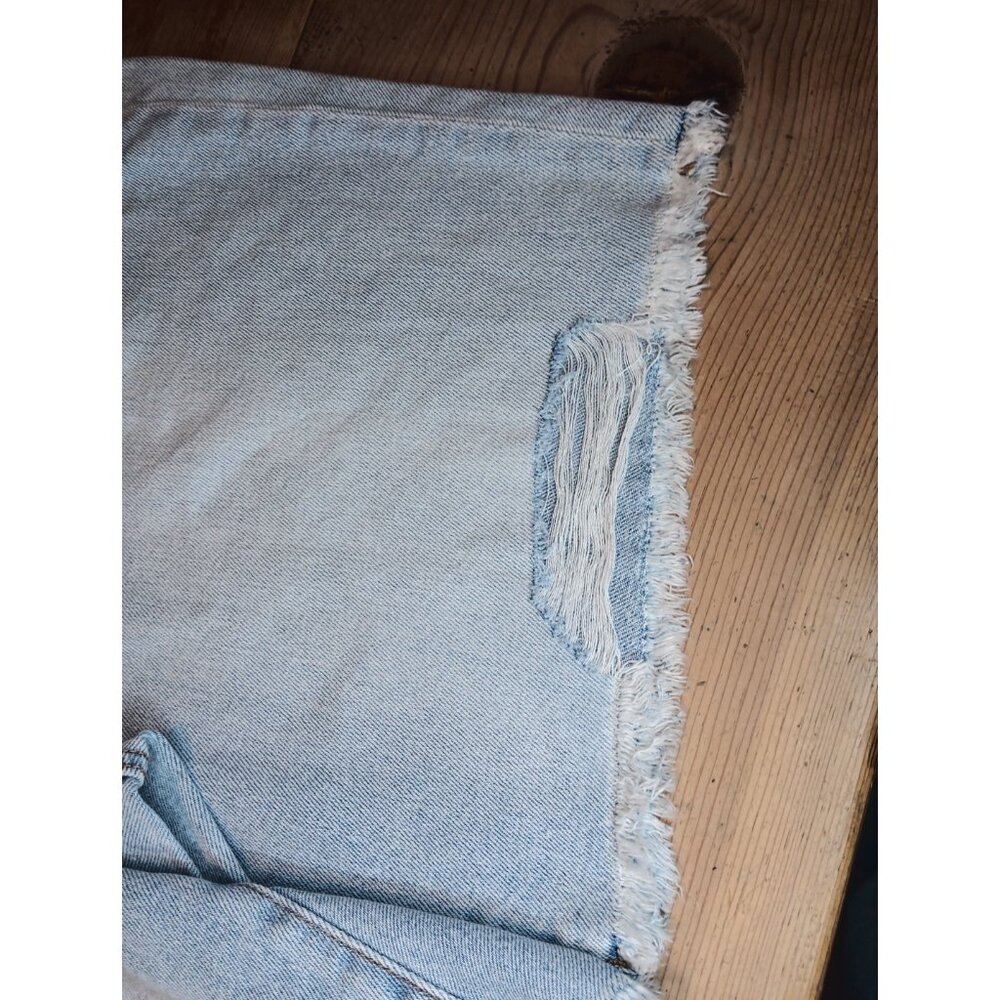 Lane Bryant Signature Fit Boyfriend Bermuda Jean Shorts Womens 14 Light Wash NWT - Picture 7 of 10